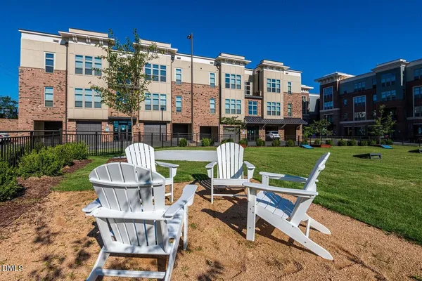 $1,329 | 600 Carraway Crossing, Unit S1, Chapel Hill, NC 27516