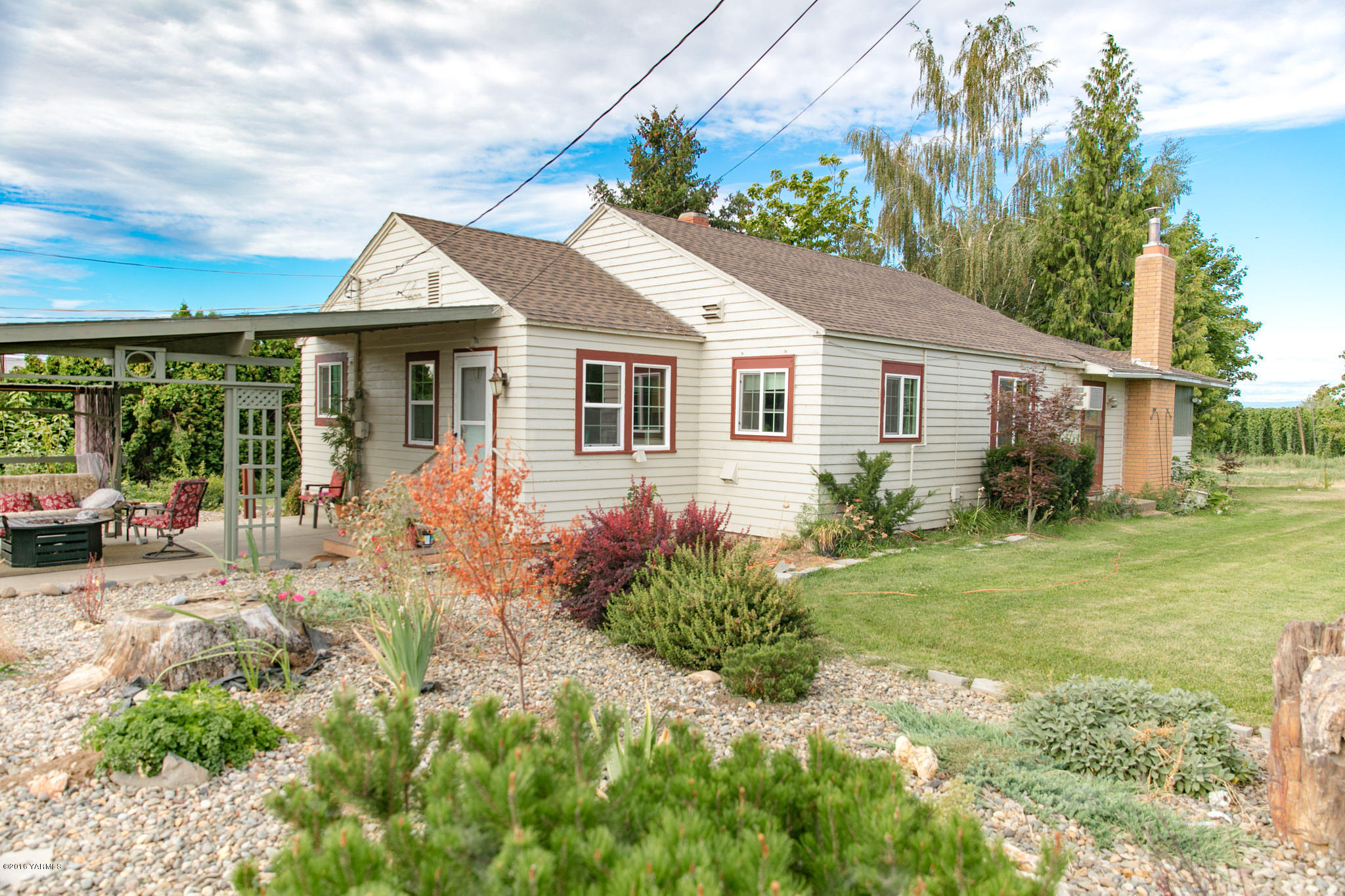 8002 Mieras Road Yakima, WA 98901 - Photo 1 of 34 MierasRd-5407