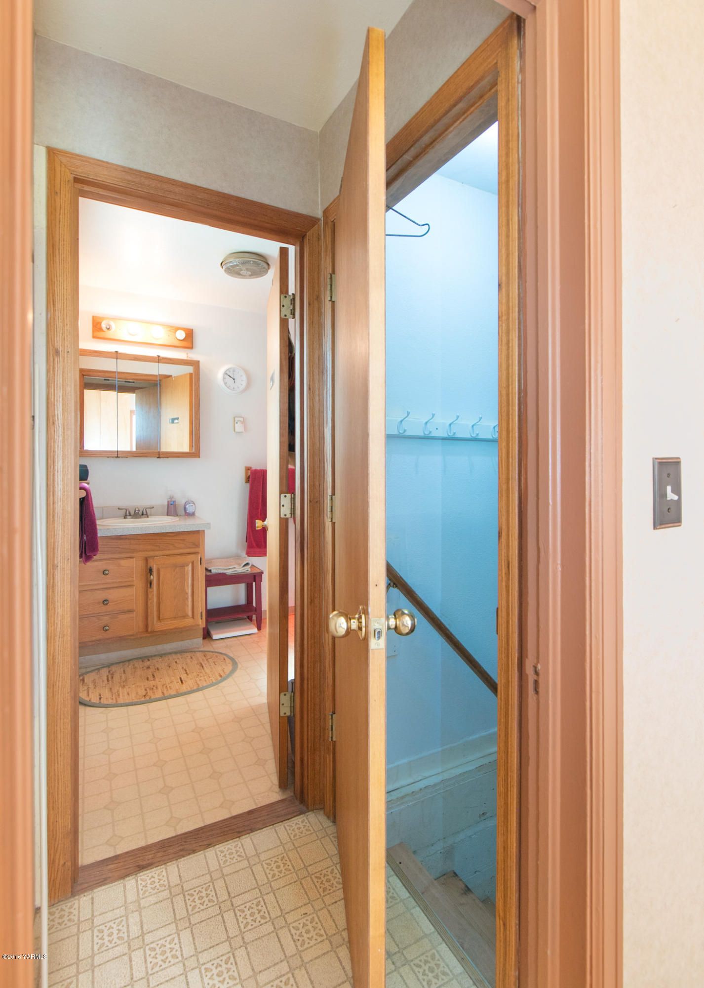 8002 Mieras Road Yakima, WA 98901 - Photo 9 of 34 MierasRd-5457