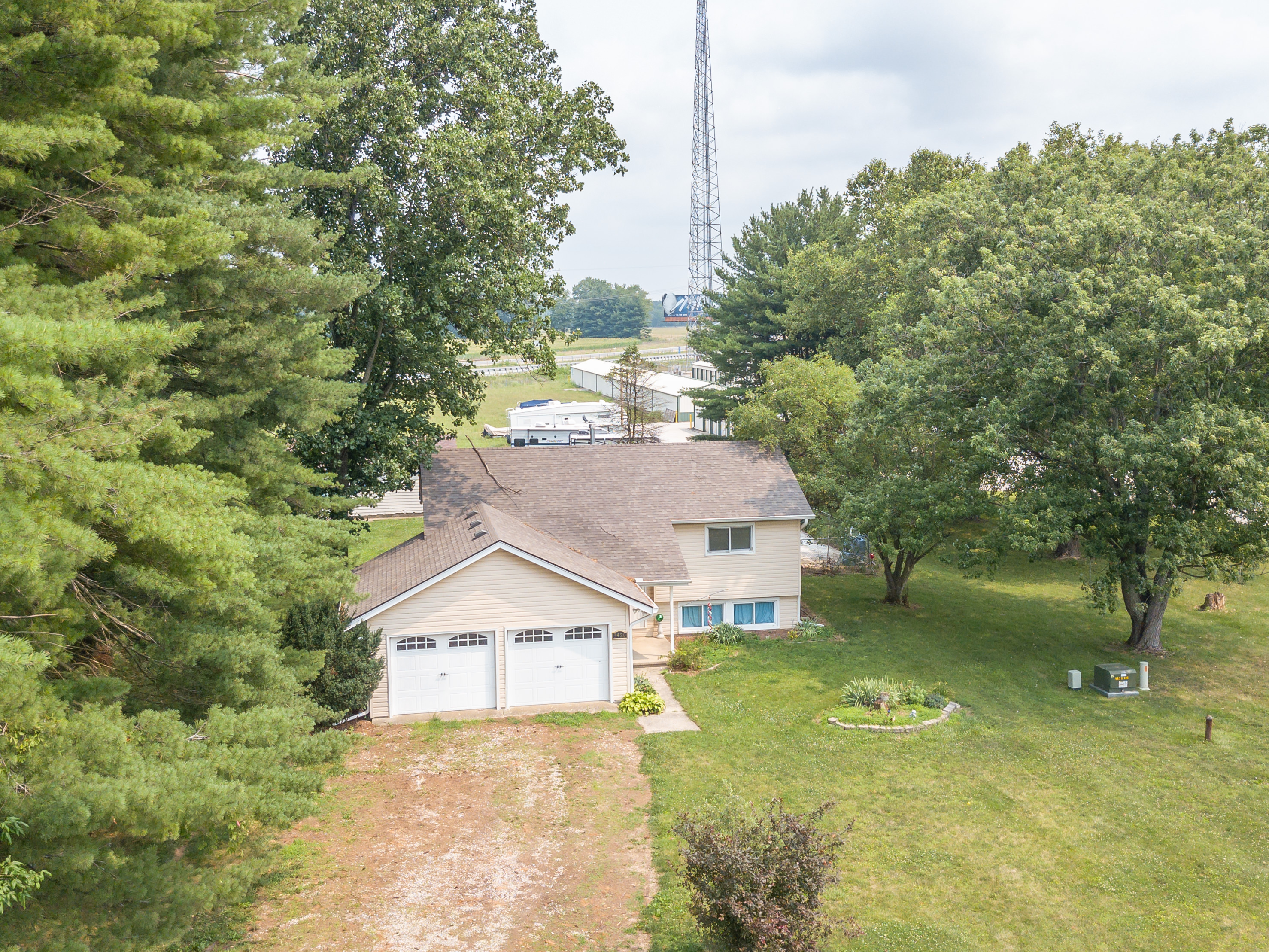 3420 Egbert Road Martinsville, IN 46151 - Photo 3 of 35 Gallery Image 3