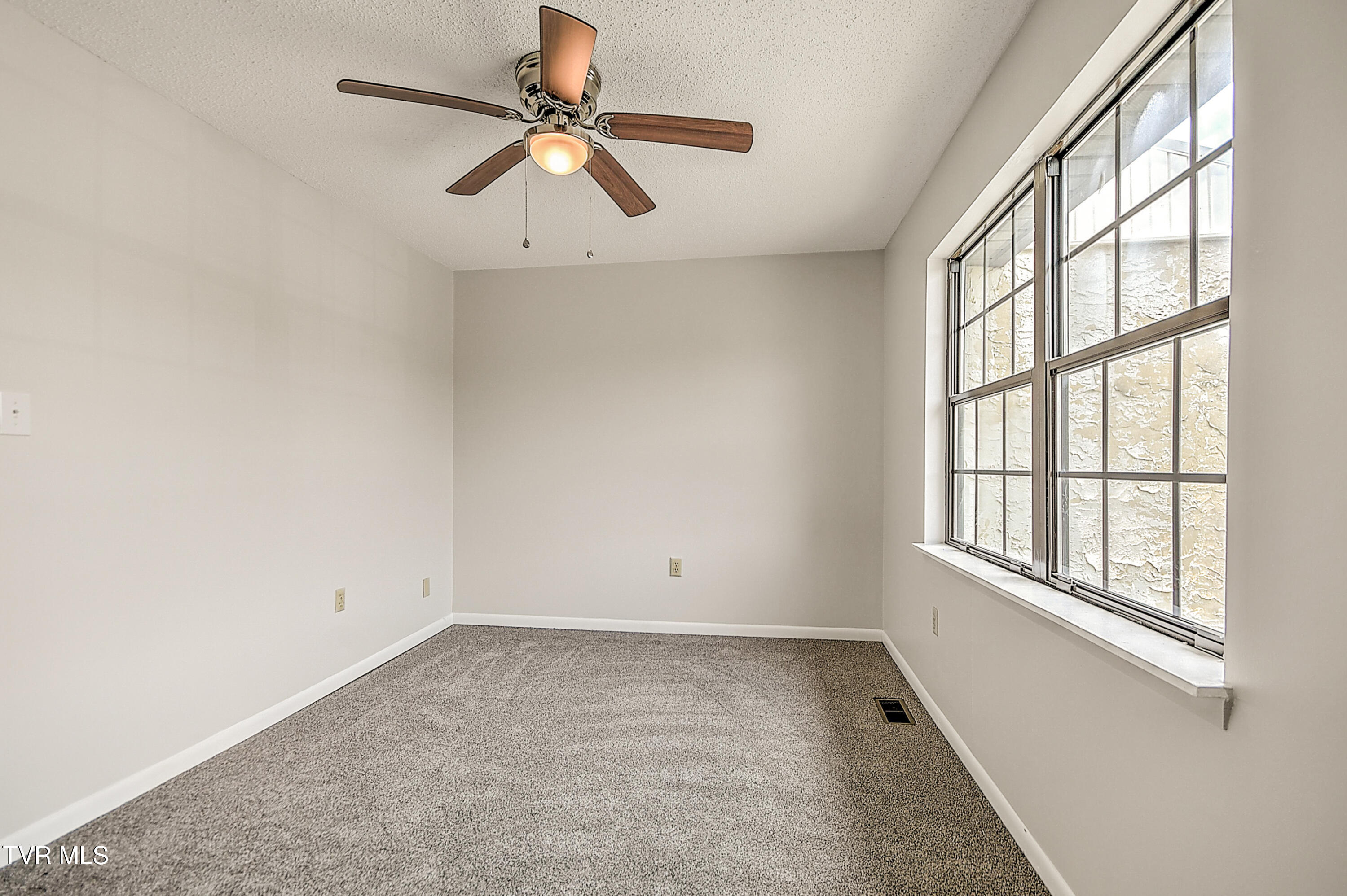 103 Northwinds Drive Bristol, VA 24201 - Photo 15 of 38 75 Northwinds #104-21