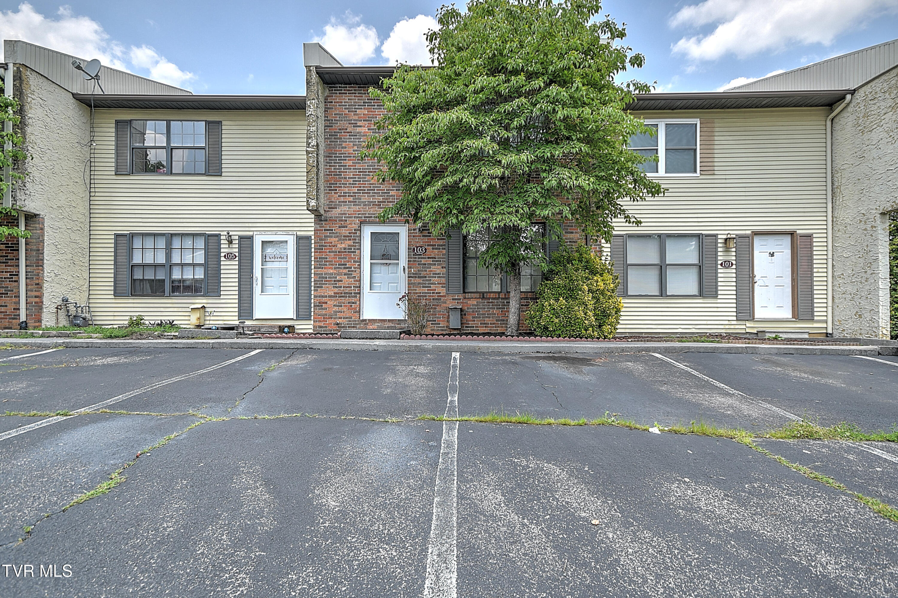 103 Northwinds Drive Bristol, VA 24201 - Photo 23 of 38 75 Northwinds #103-2