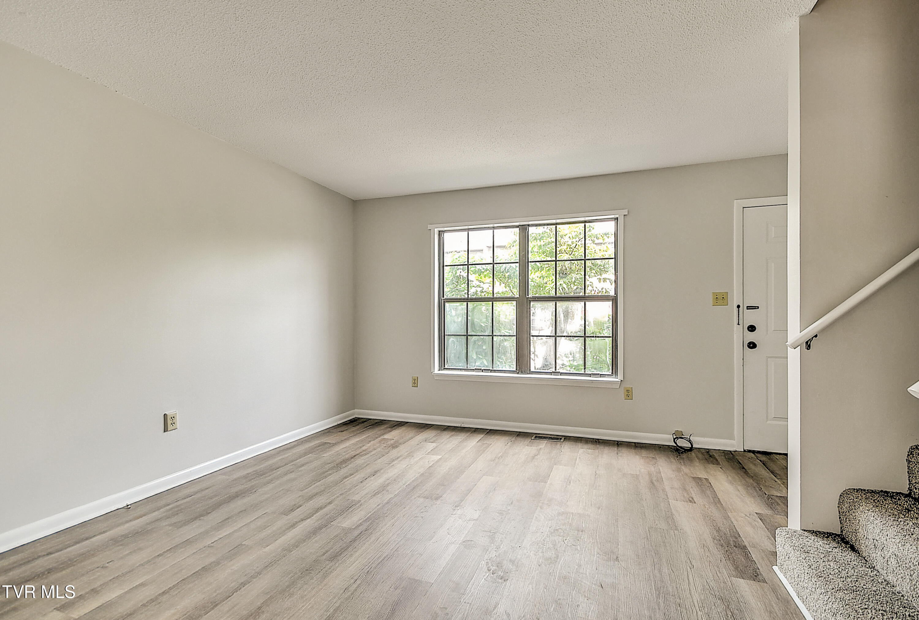 103 Northwinds Drive Bristol, VA 24201 - Photo 6 of 38 75 Northwinds #104-8