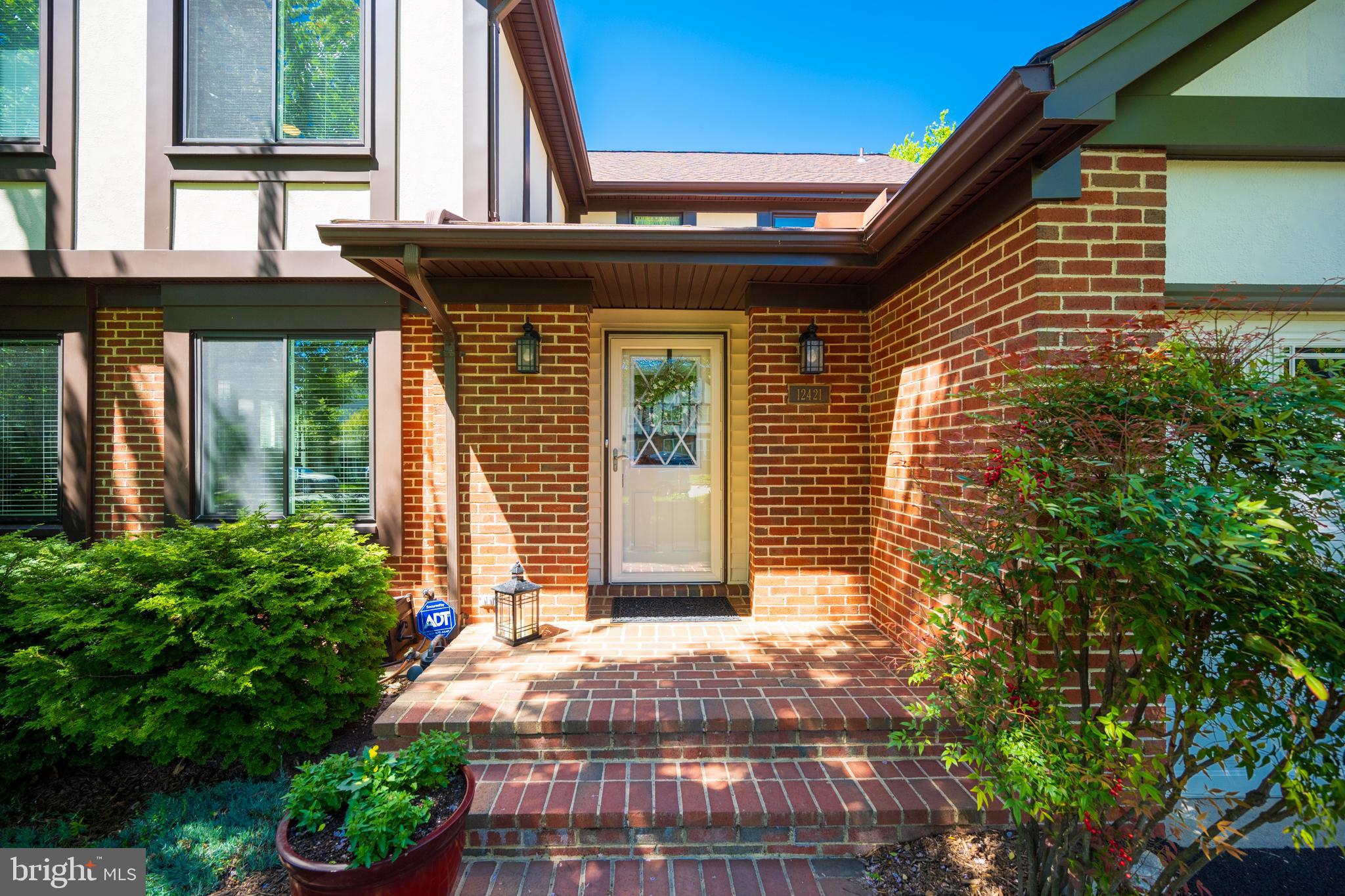 12421 Wendell Holmes Road Oak Hill, VA 20171 - Photo 2 of 56 Front main entry
