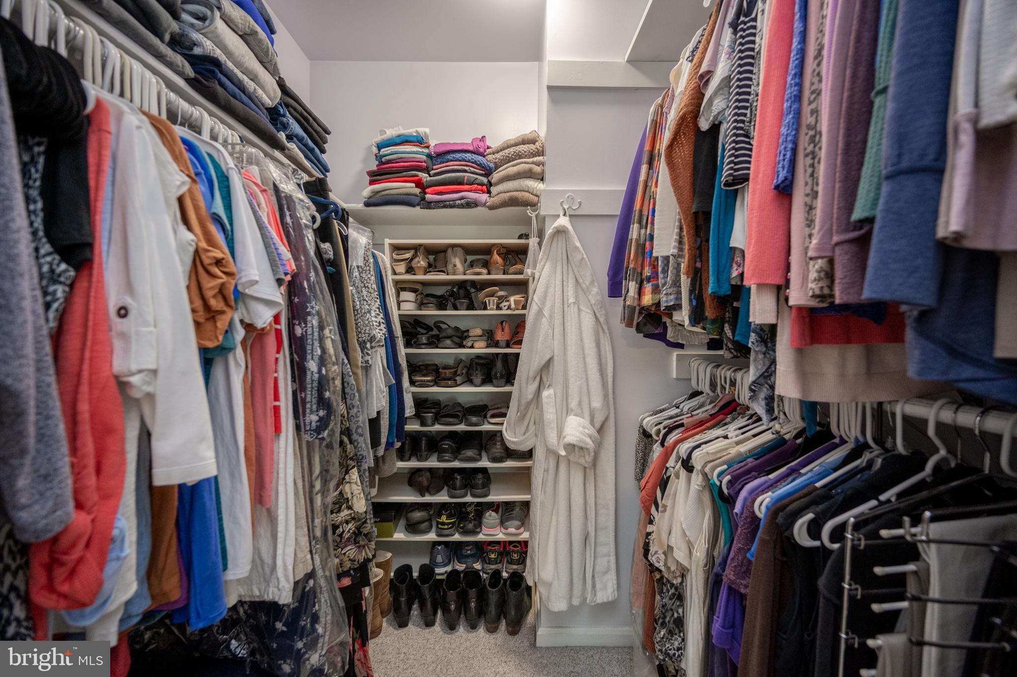 12421 Wendell Holmes Road Oak Hill, VA 20171 - Photo 40 of 56 Main bedroom walk-in closet