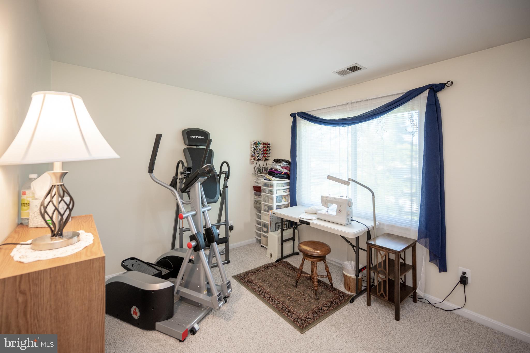 12421 Wendell Holmes Road Oak Hill, VA 20171 - Photo 43 of 56 Second level bedroom