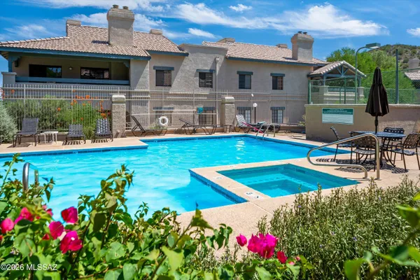 $260,000 | 101 South Players Club Drive, Unit 9202, Tucson, AZ 85745