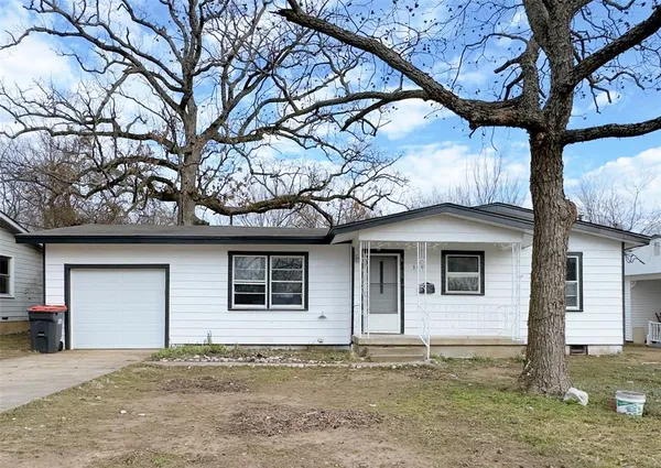 $135,000 | 345 16th Street Southwest, Paris, TX 75460