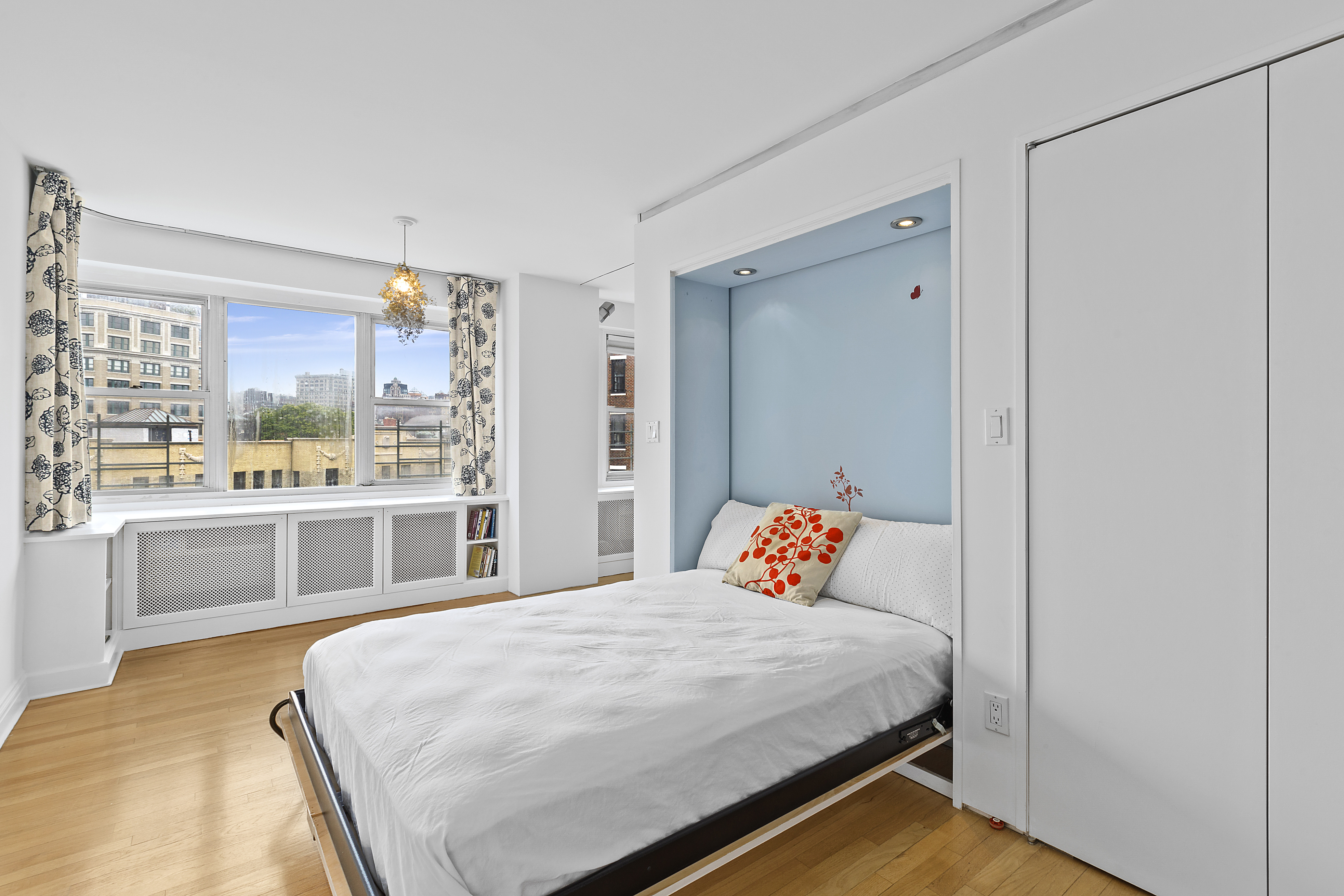 3 Sheridan Square, Unit 8H Manhattan, NY 10014 - Photo 6 of 10