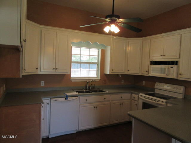 2407 Rolling Meadows Road Gautier, MS 39553 - Photo 6 of 19 6