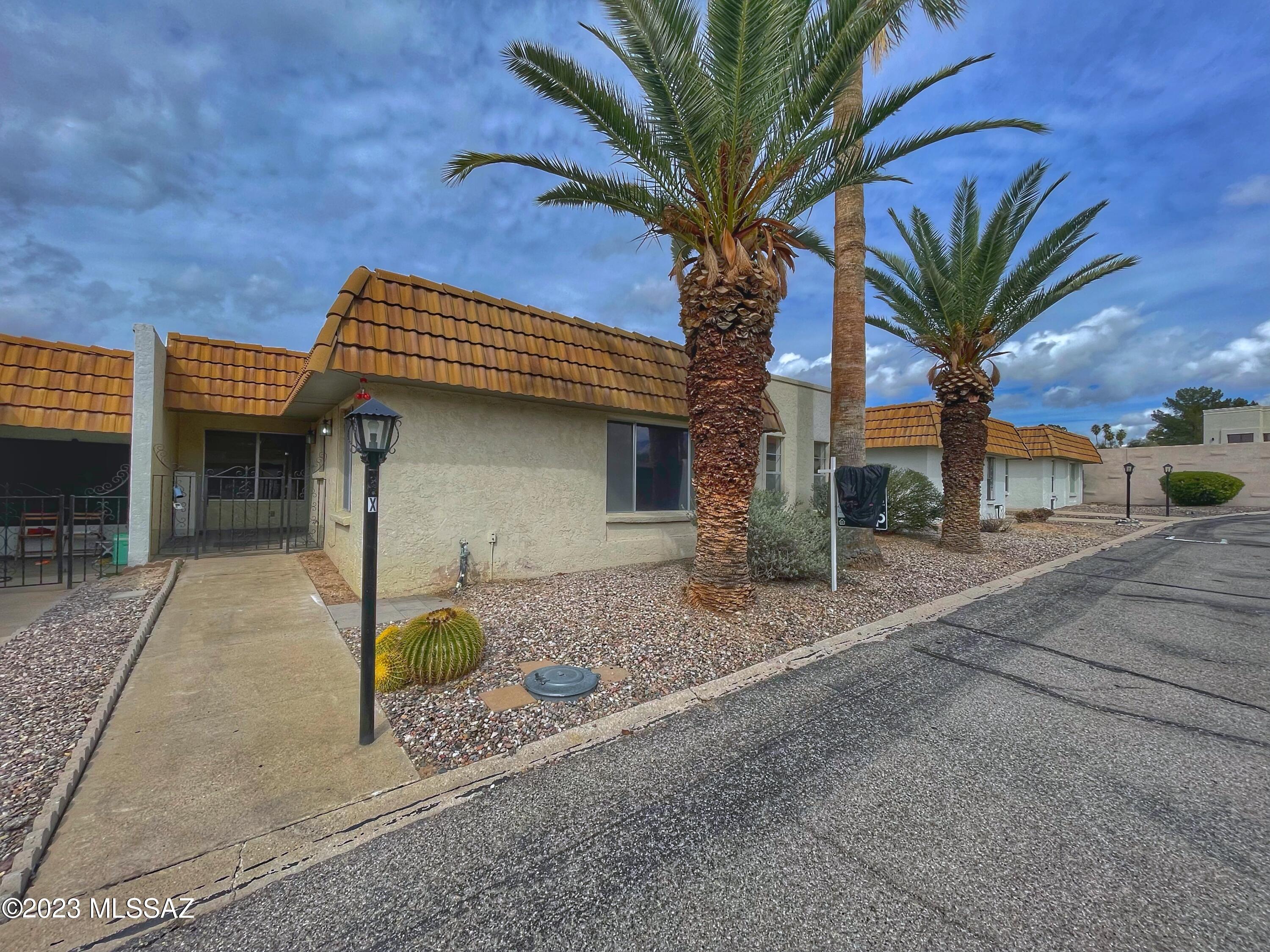 660 East River Road, Unit X Tucson, AZ 85704 - Photo 2 of 35