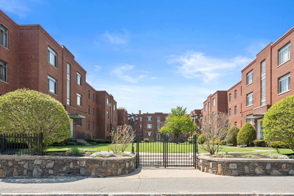 10 Ashland Street, Unit 2L Worcester, MA 01609 - Photo 3 of 22