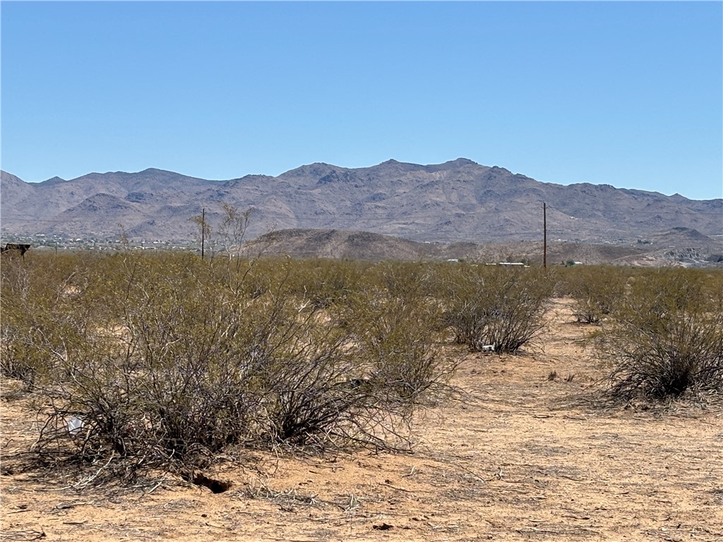 306-34-010d South Adobe Road Golden Valley, AZ 86413 - Photo 1 of 16 Gallery Image 1