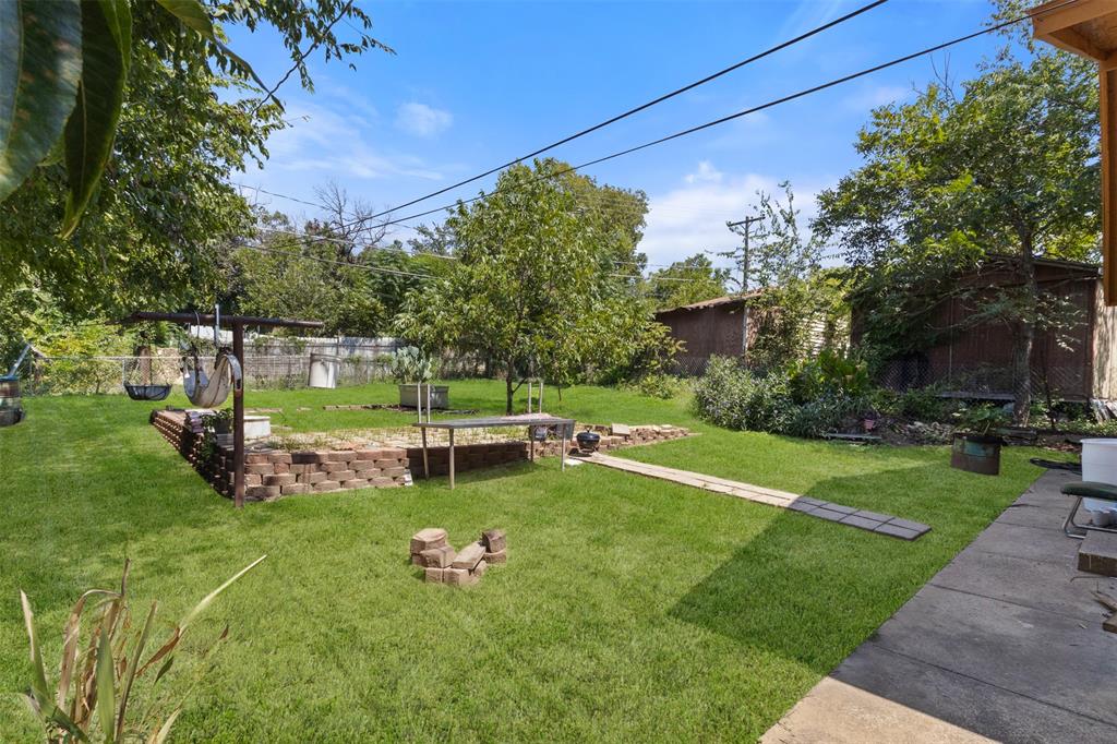 2821 Burchill Road South Fort Worth, TX 76105 - Photo 21 of 33