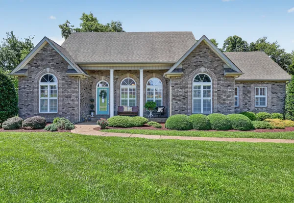 $592,500 | 110 Bloomsbury Drive, Portland, TN 37148