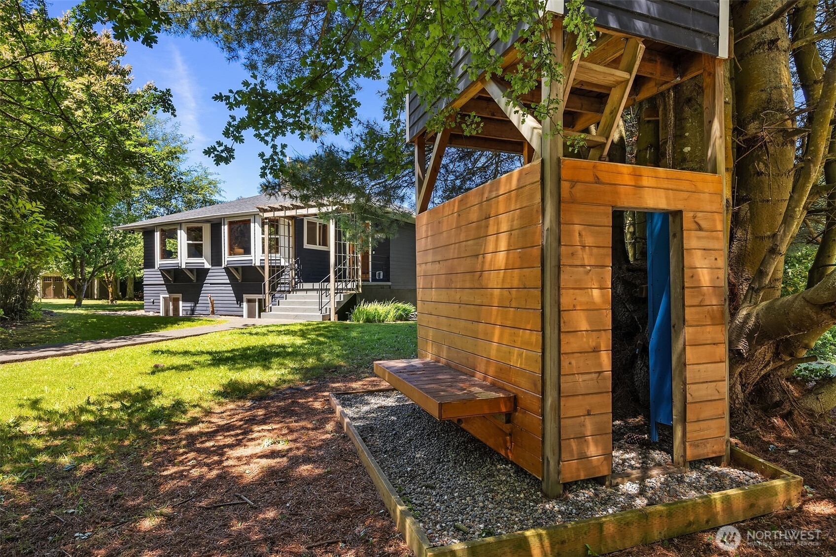 10308 Southwest 116th Street Vashon, WA 98070 - Photo 29 of 38