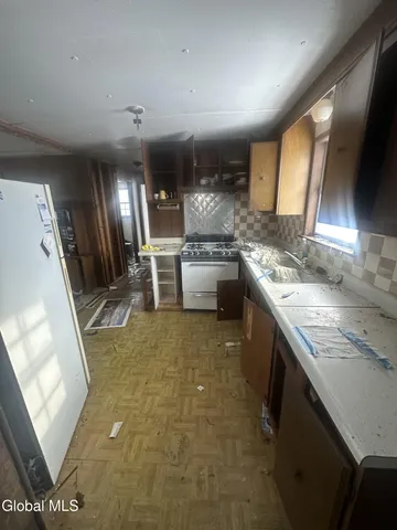 $129,000 | 1924 Woodlawn Street, Rotterdam, NY 12306