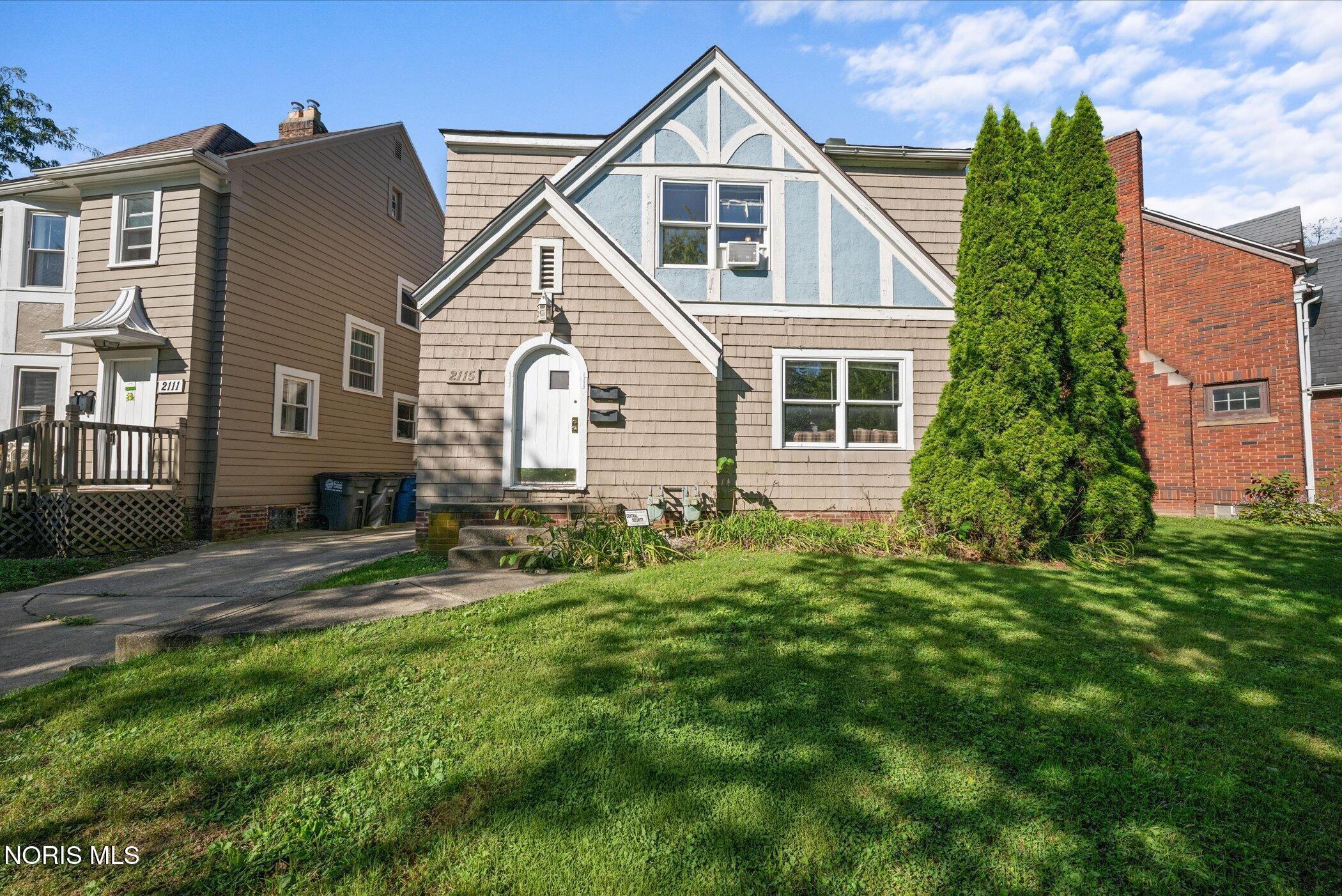 2115 Kensington Road Toledo, OH 43607 - Photo 2 of 35 Gallery Image 2