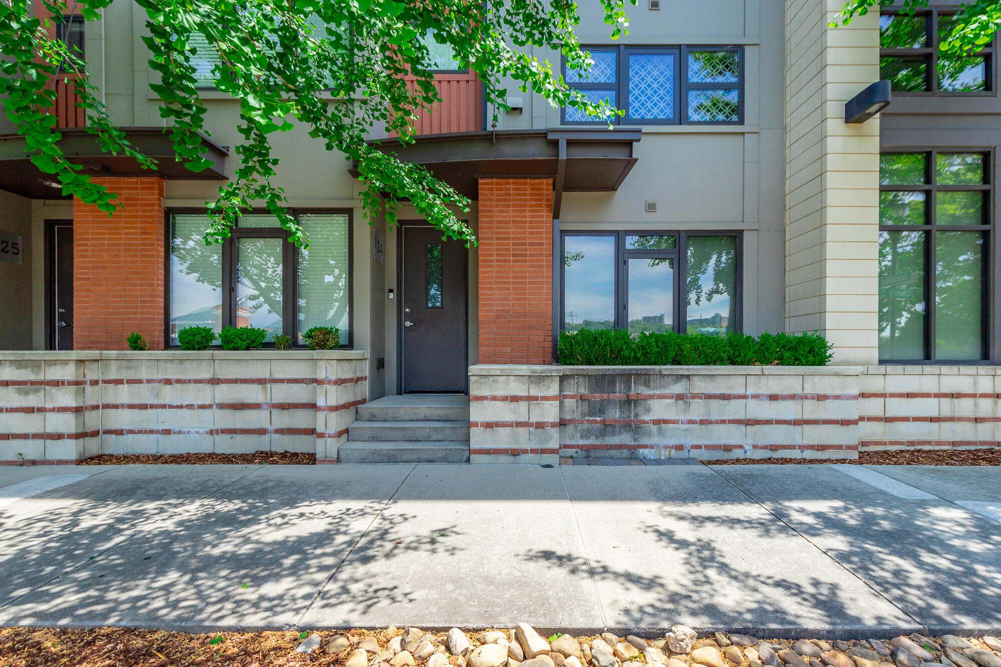 129 Walnut Street, Unit 124 Chattanooga, TN 37403 - Photo 32 of 56 124 Cherry Street Exterior HD-7