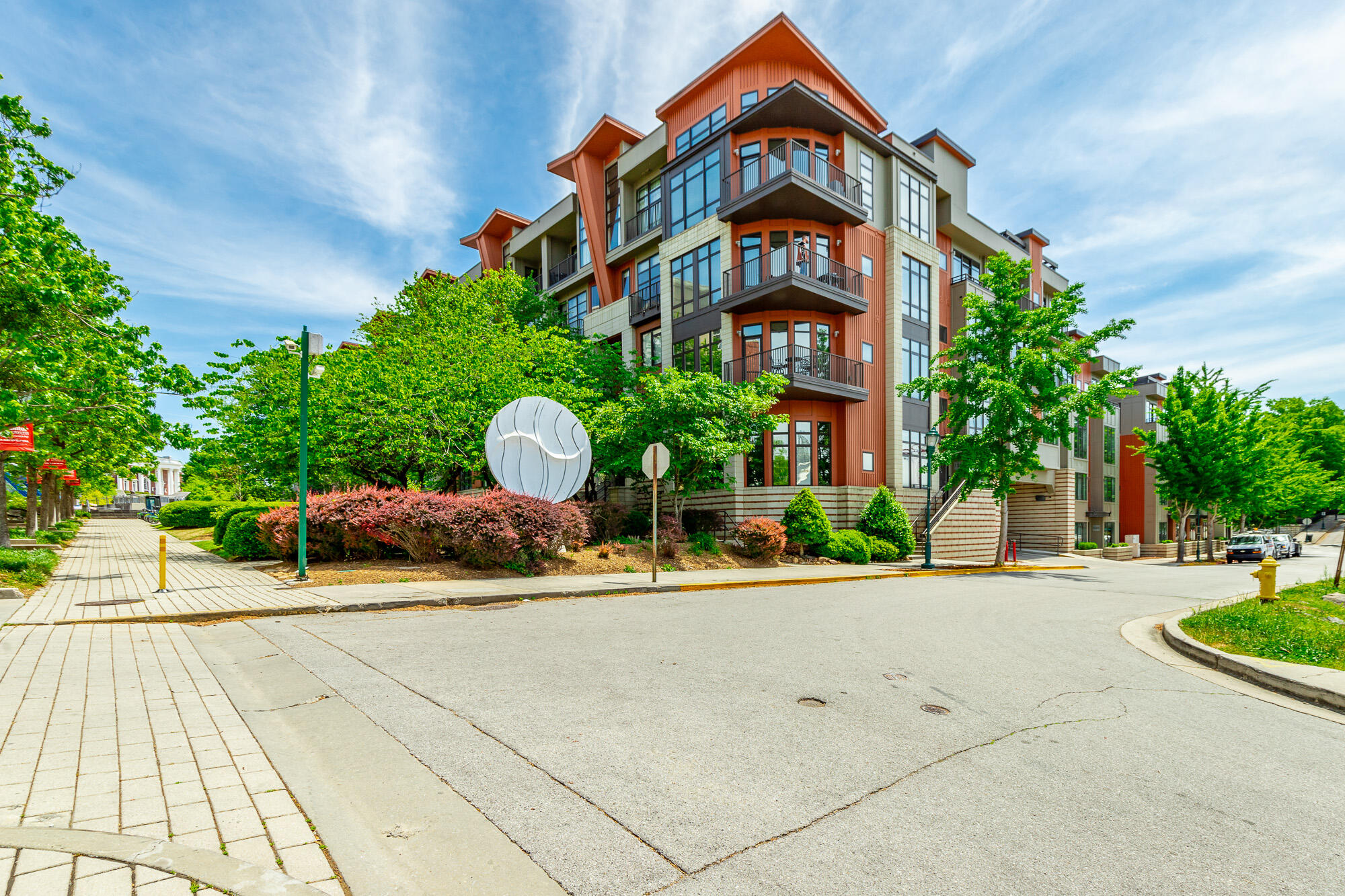 129 Walnut Street, Unit 124 Chattanooga, TN 37403 - Photo 44 of 56 124 Cherry Street Exterior HD-65