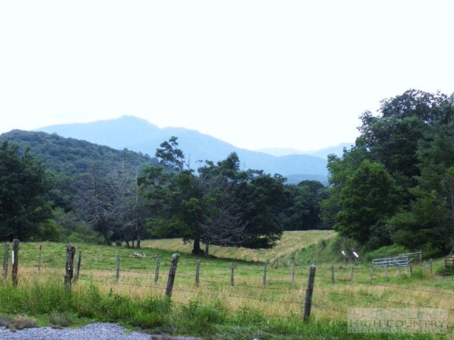 Parkview Circle Boone, NC 28607 - Photo 7 of 9 Gallery Image 7