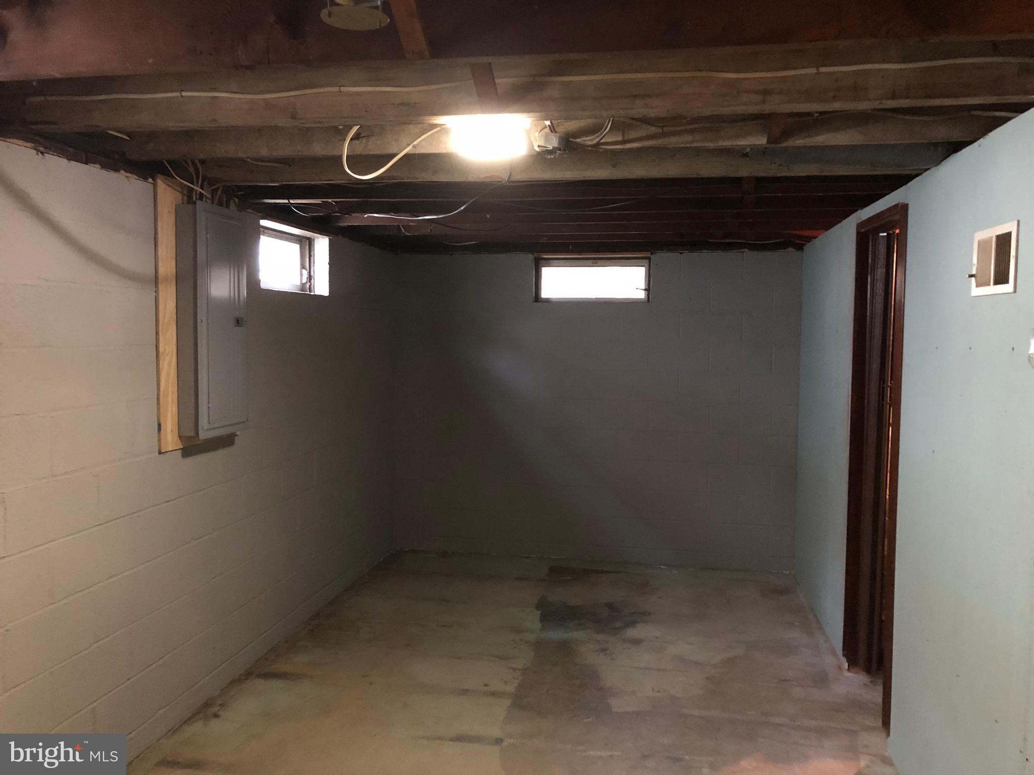 405 Summit Avenue Reading, PA 19607 - Photo 10 of 13 BASEMENT