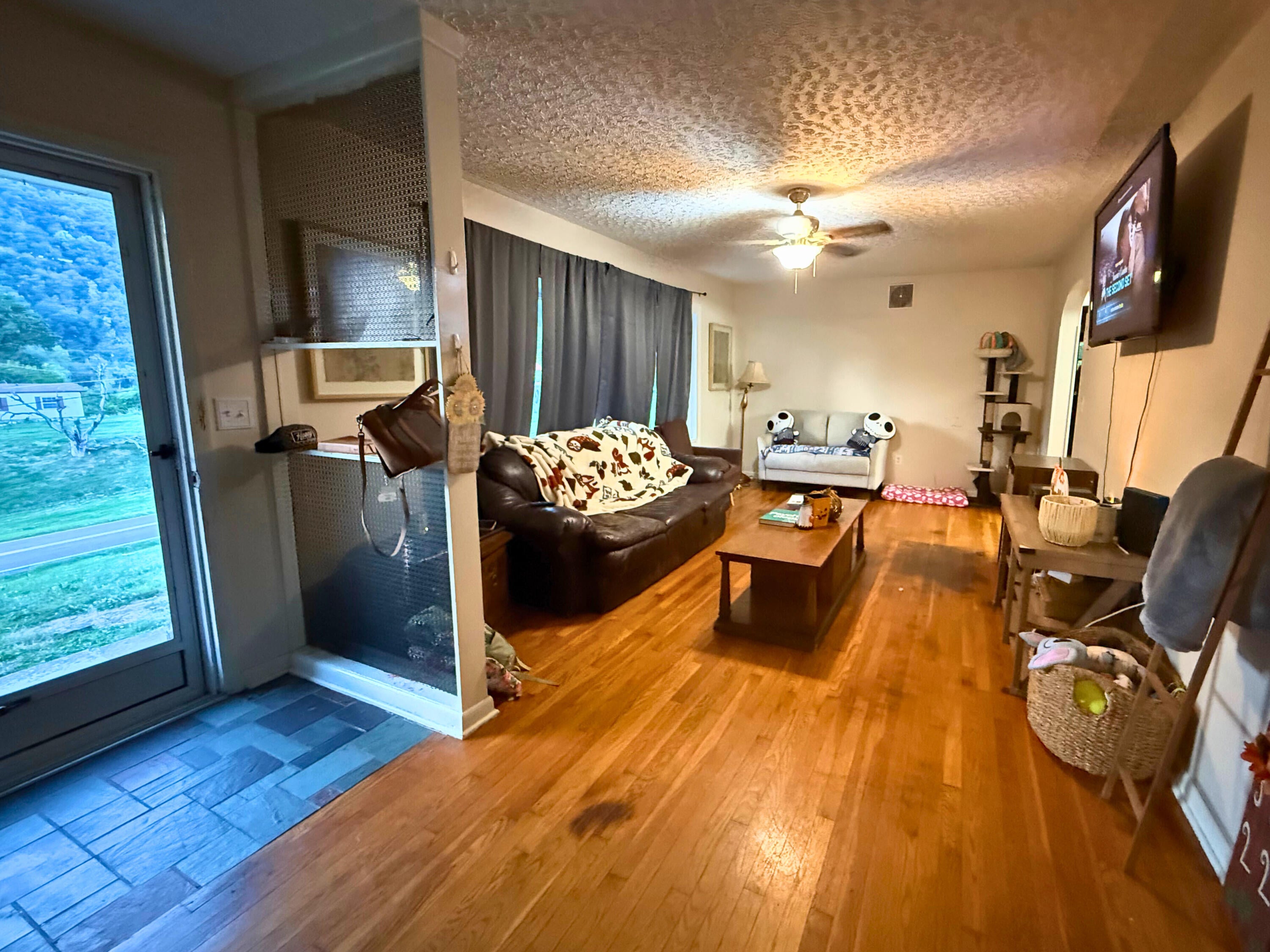 976 Lurich Road Narrows, VA 24124 - Photo 8 of 12 Gallery Image 8