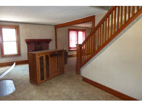 808 East Rochester Street Akron, IN 46910 - Photo 4 of 18 Gallery Image 4