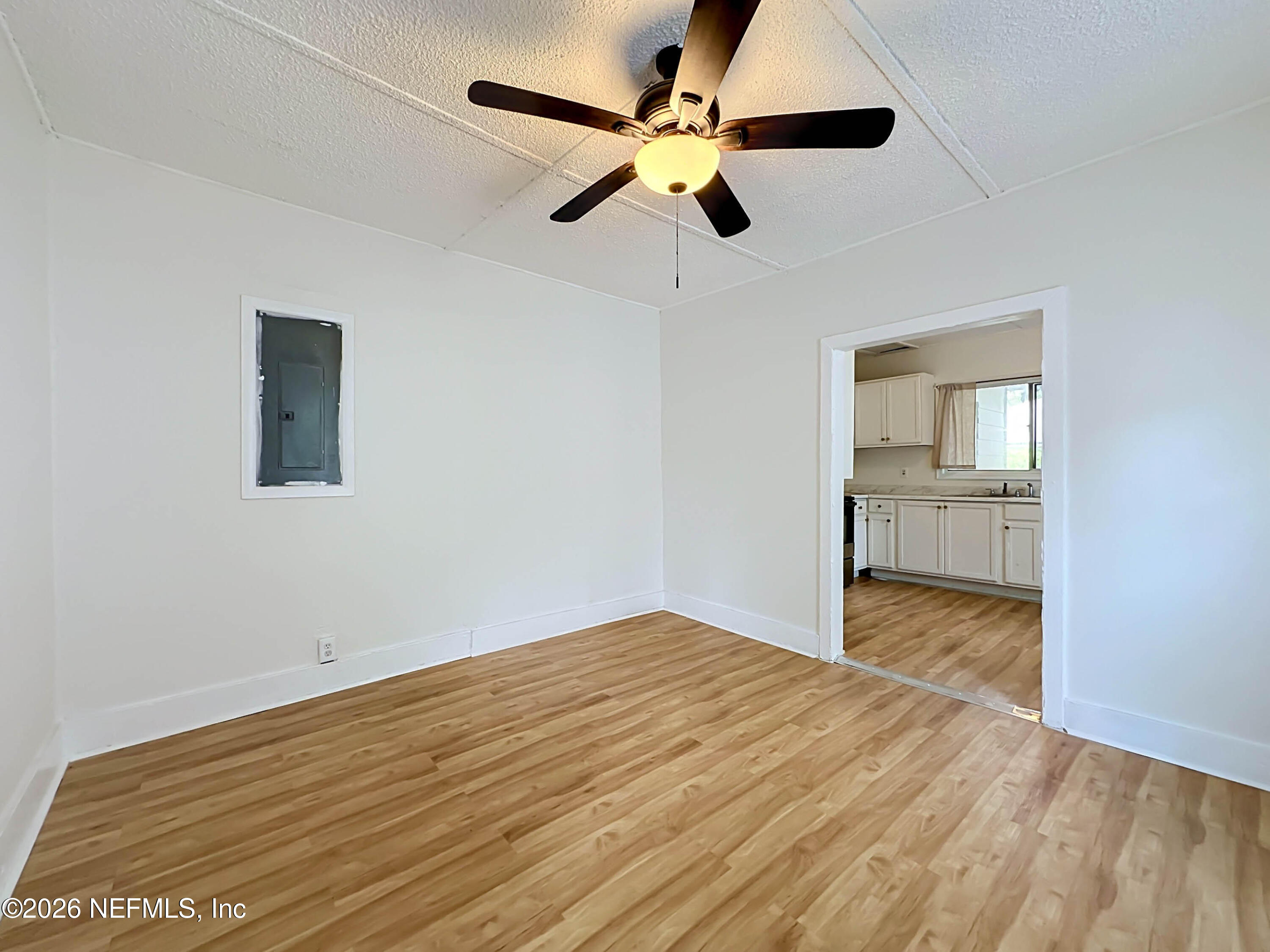 224 Spring Street Jacksonville, FL 32254 - Photo 9 of 33 09_beyc6a454d6d1195e