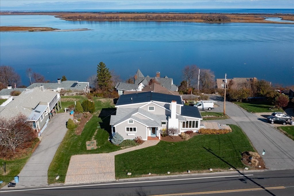 106 North Ridge Road Ipswich, MA 01938 - Photo 36 of 42 a aerial view of a house with garden space and houses