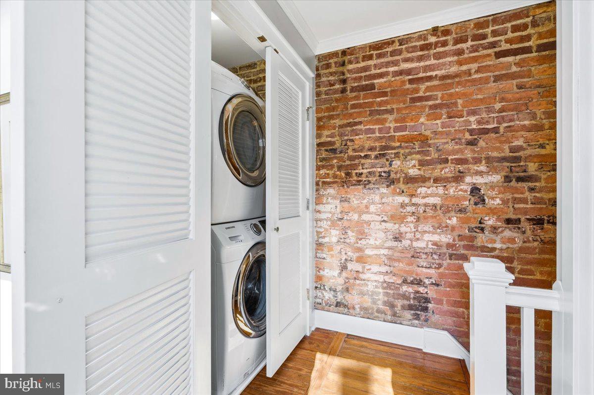 37 East 5th Street Frederick, MD 21701 - Photo 21 of 50 a utility room with dryer and washer