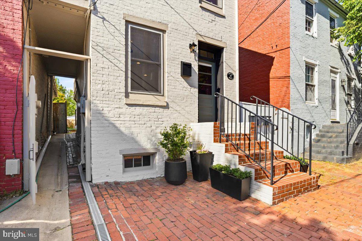 37 East 5th Street Frederick, MD 21701 - Photo 50 of 50 a view of a house with deck
