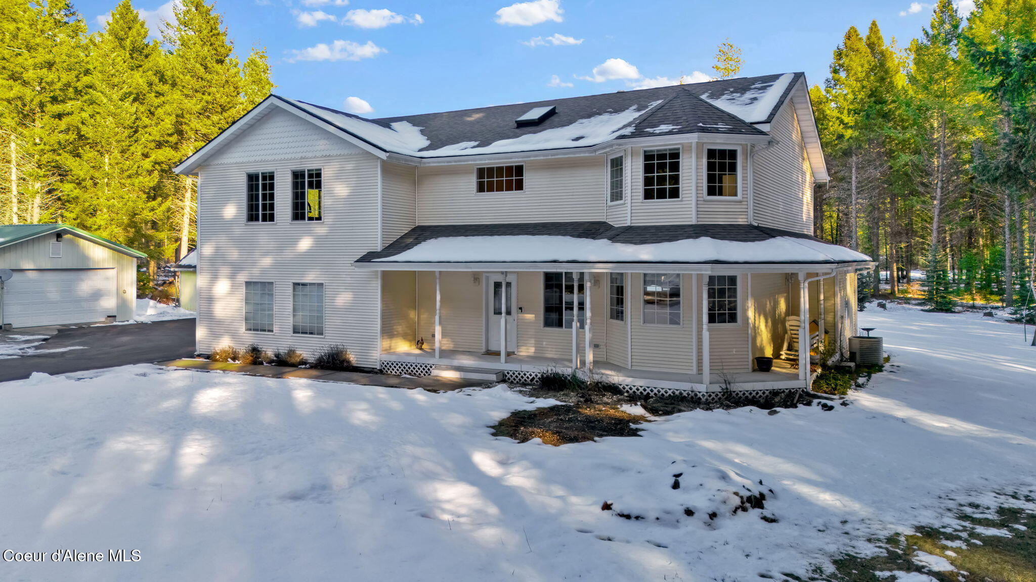 75-web-or-mls-SkyLight - Lacy-77