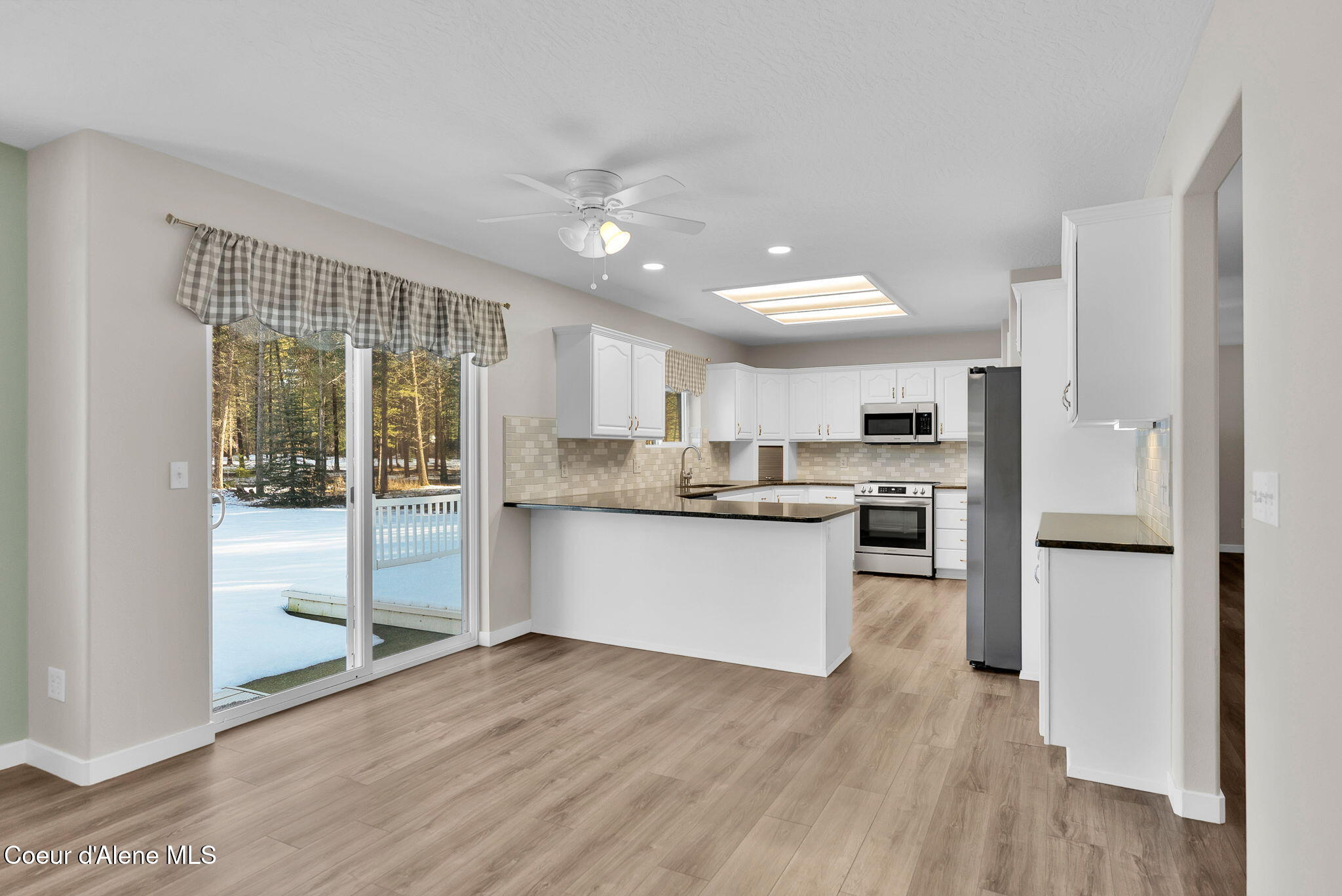 19850 North Gunning Road Rathdrum, ID 83858 - Photo 21 of 85 18-web-or-mls-SkyLight - Lacy-41