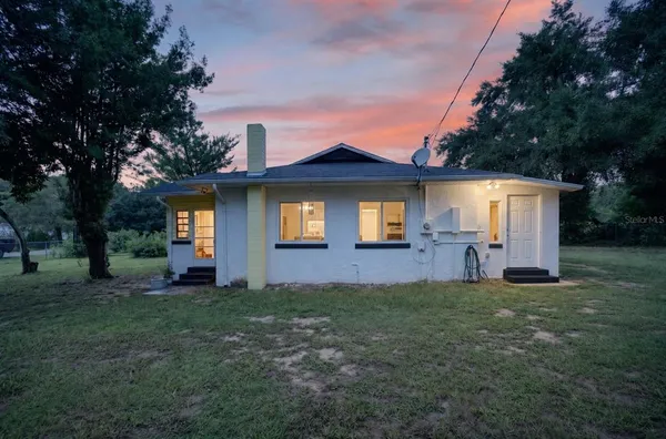 $239,900 | 11855 Lincoln Avenue, Ocklawaha, FL 32179