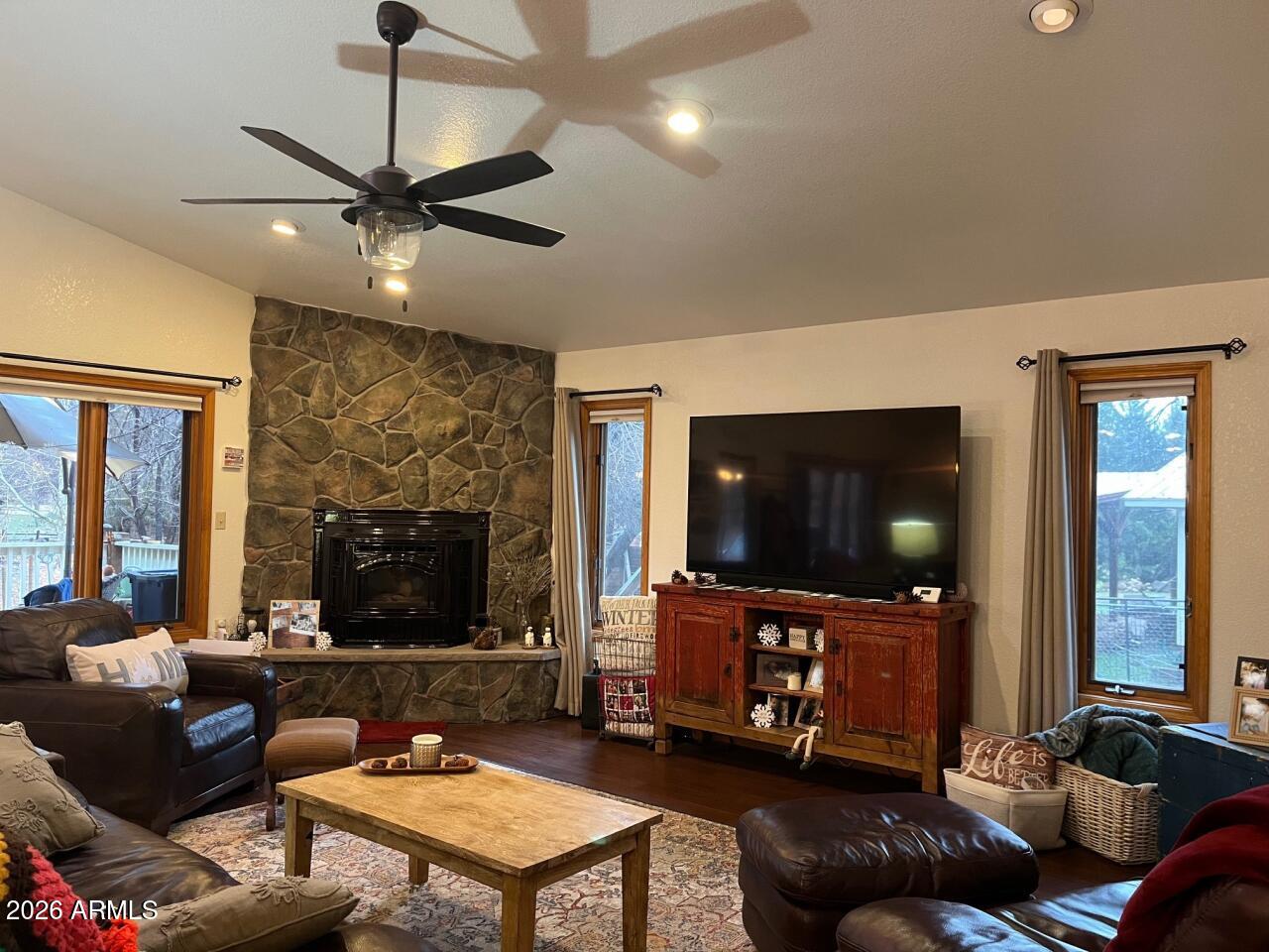 10755 Houston Mesa Road Payson, AZ 85541 - Photo 9 of 48 Blue House-Great Room