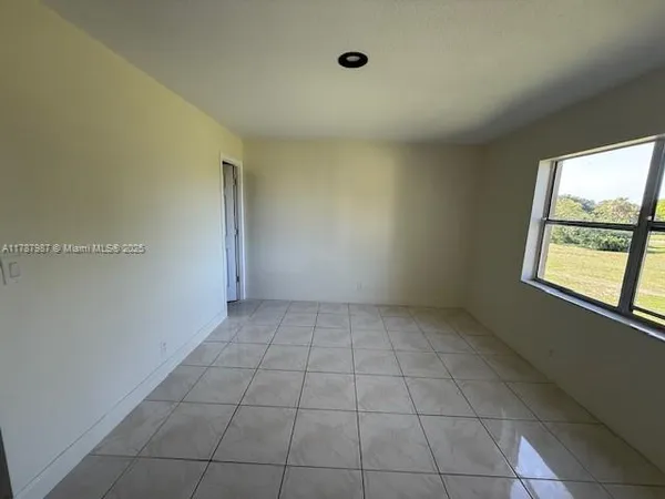 $1,850 | 6101 North Falls Cir Drive, Unit 312, Lauderhill, FL 33319