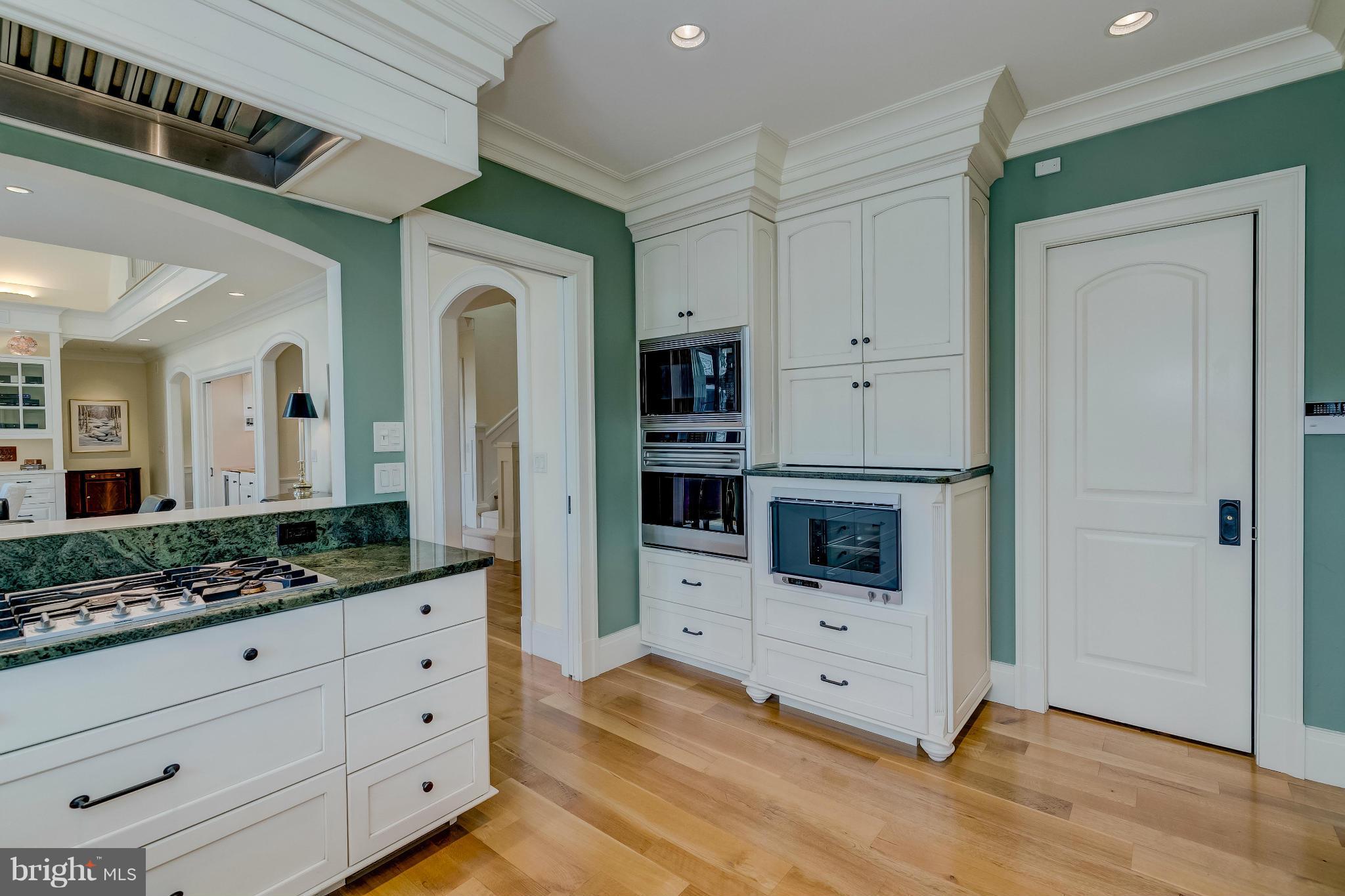 419 Holland Road Severna Park, MD 21146 - Photo 12 of 30 Kitchen