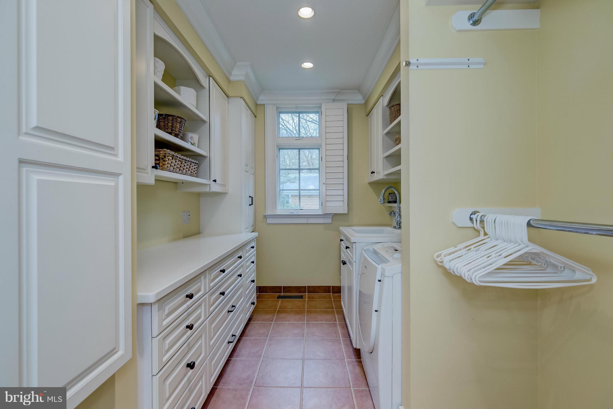 419 Holland Road Severna Park, MD 21146 - Photo 13 of 30 Laundry Room- off Kitchen
