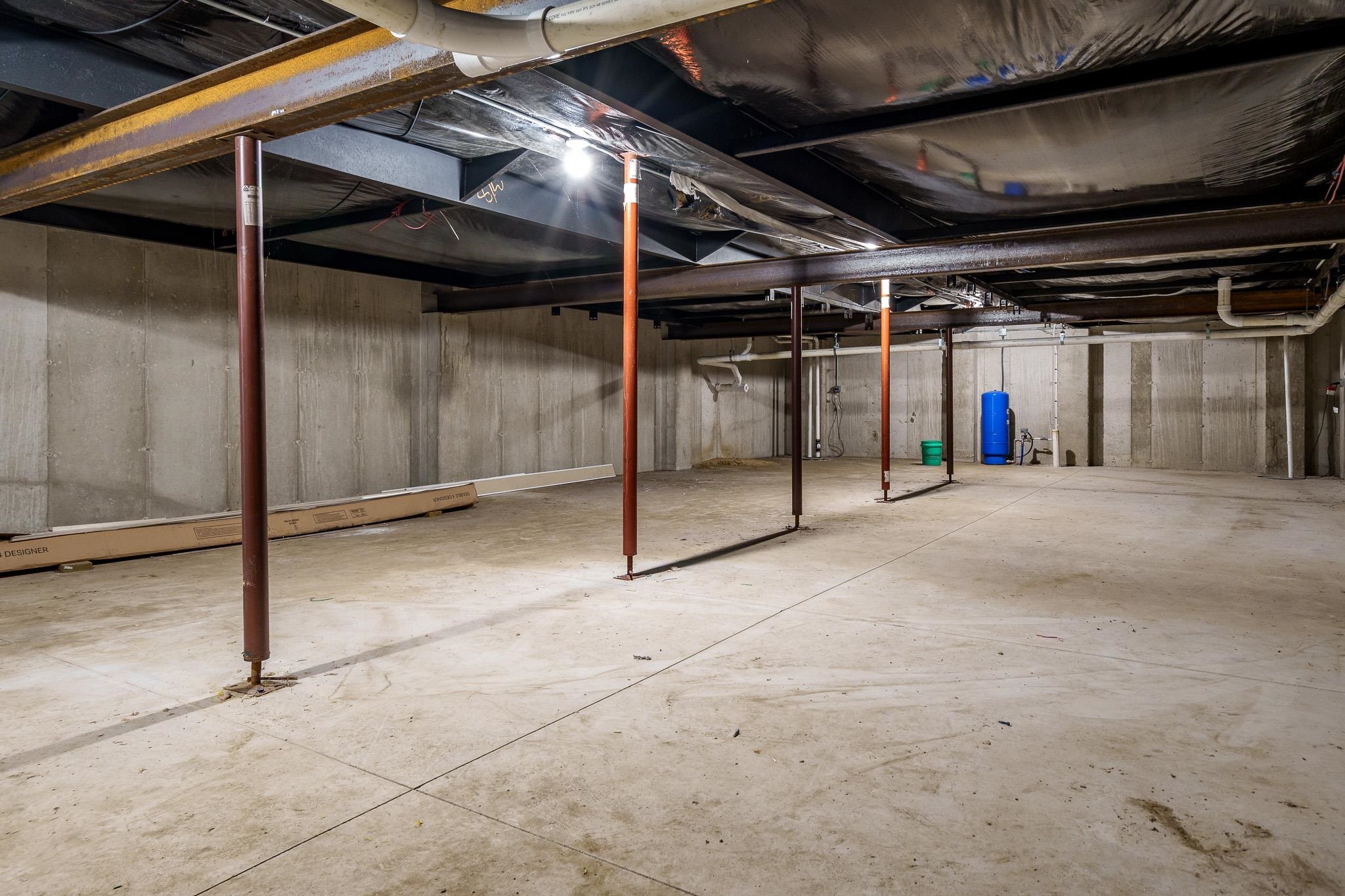 11447 South County Rd K Beloit, WI 53511 - Photo 28 of 51