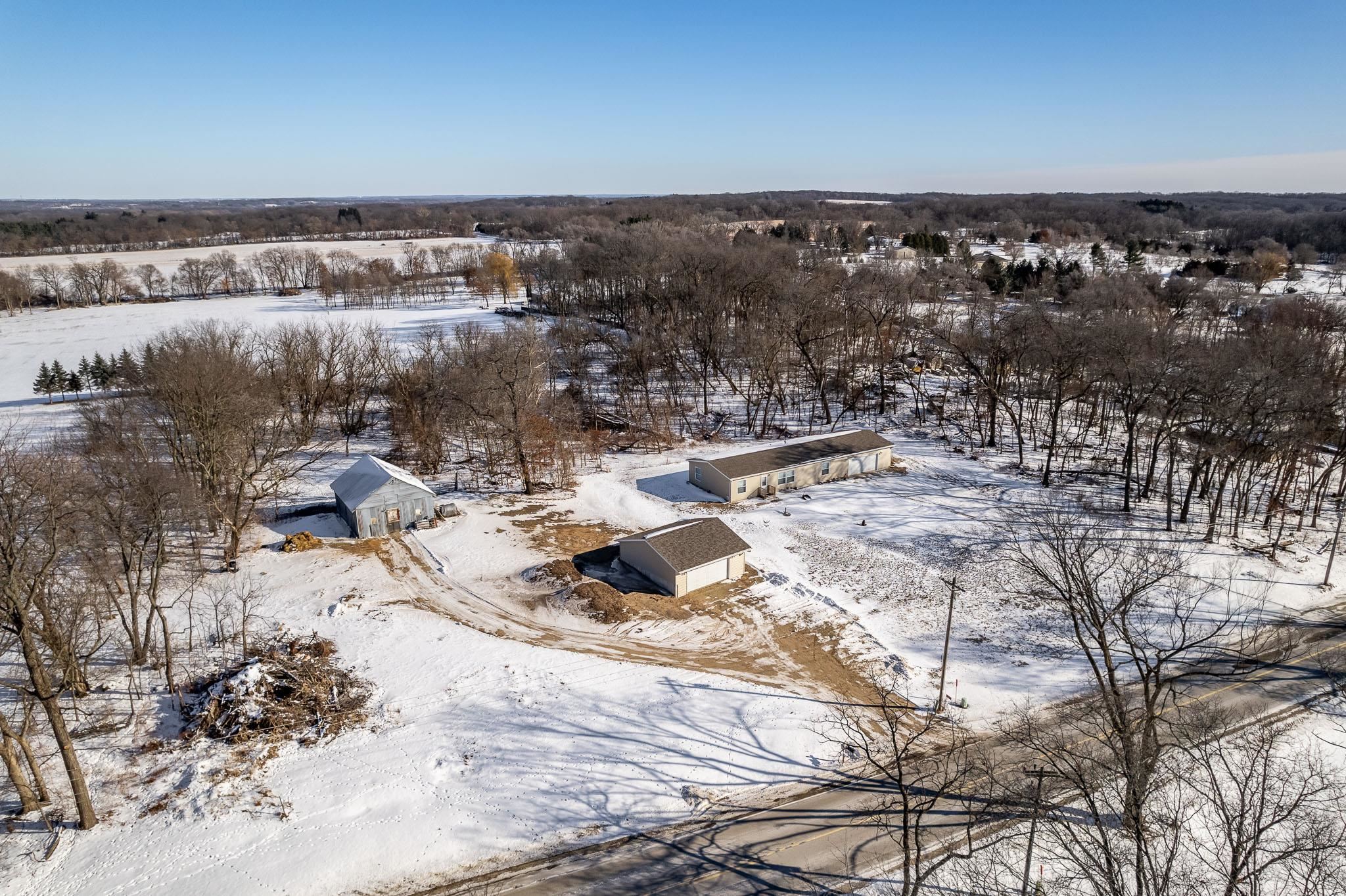 11447 South County Rd K Beloit, WI 53511 - Photo 5 of 51
