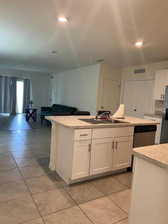 1560 Gladewater Road Kissimmee, FL 34744 - Photo 2 of 11 Gallery Image 2