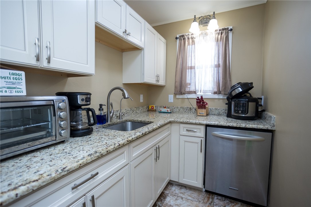 62 Cady Street Woonsocket, RI 02895 - Photo 13 of 40