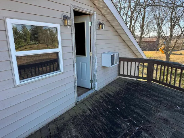 $375,000 | 13645 Leisure Lane, Benton, IL 62812