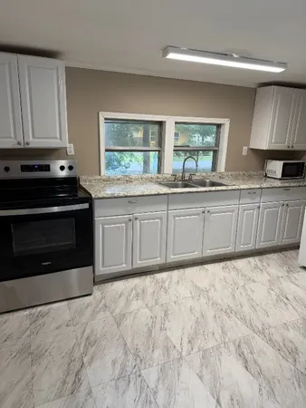 $1,000 | 10 Lakeview Drive, Huntsville, TX 77320