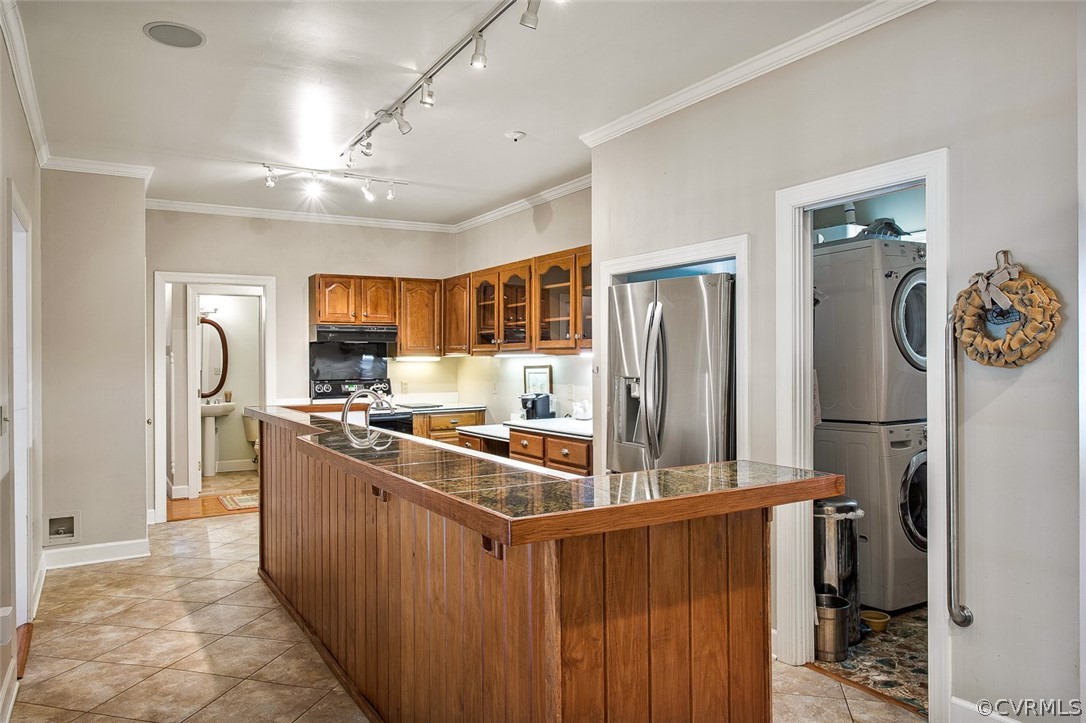 4019 Belspring Road Chester, VA 23831 - Photo 12 of 46 a kitchen with stainless steel appliances granite countertop a refrigerator and a stove
