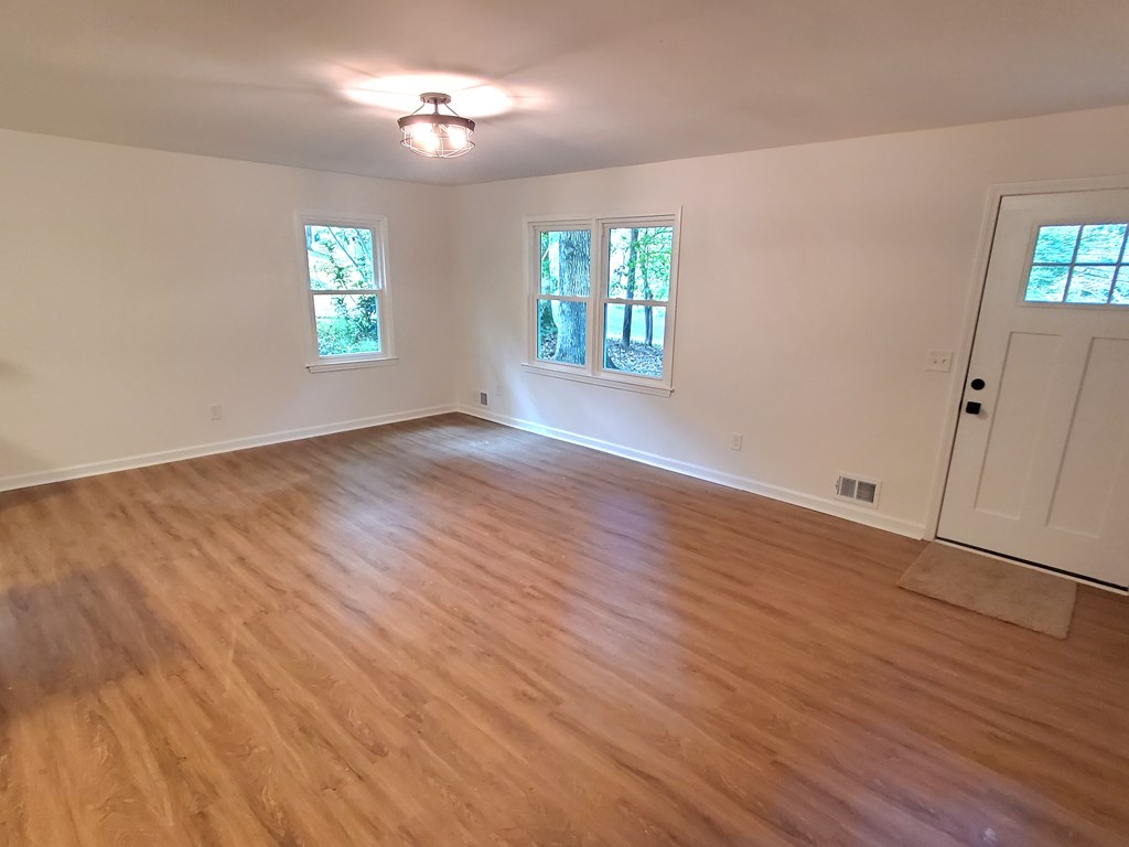 653 Pioneer Road Jasper, GA 30143 - Photo 7 of 24 Gallery Image 7
