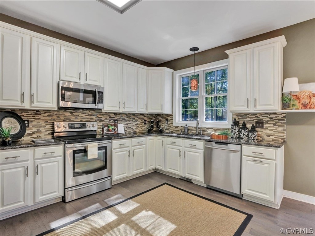13531 Raftersridge Terrace Midlothian, VA 23113 - Photo 16 of 45 Gallery Image 16