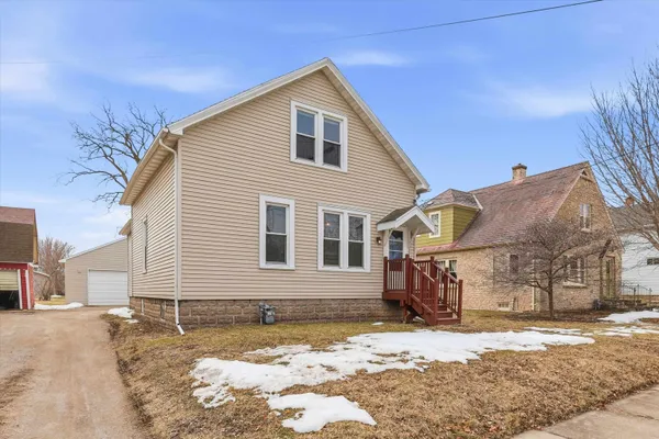 $200,000 | 1125 Winnebago Avenue, Oshkosh, WI 54901
