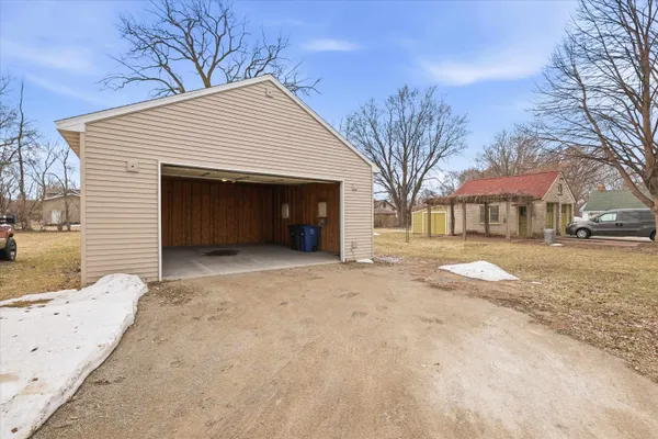 $200,000 | 1125 Winnebago Avenue, Oshkosh, WI 54901